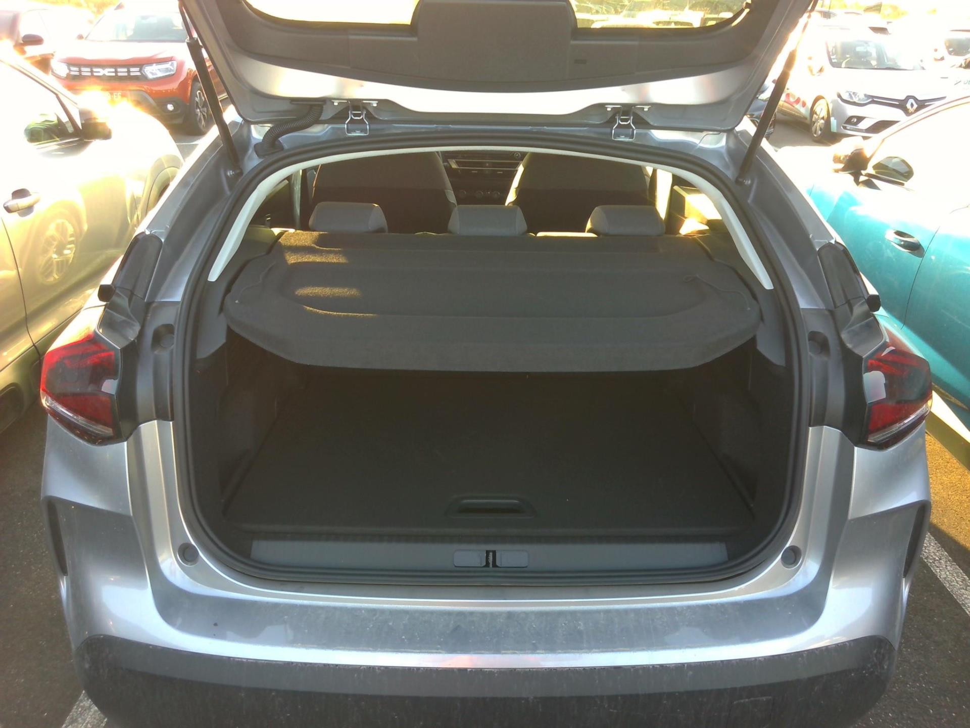 Citroen C4 PureTech 130 S&S EAT8 Shine 2023