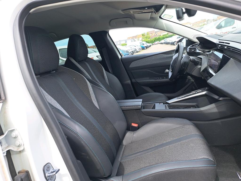 Peugeot 308 BlueHDi 130ch S&S EAT8 Allure Pack 2022