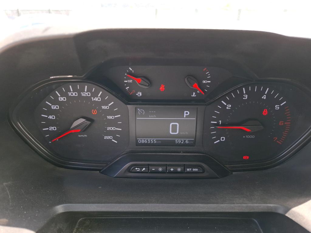 Peugeot PARTNER FOURGON STANDARD 650 KG BLUEHDI 130 S&S EAT8 ASPHALT 2021
