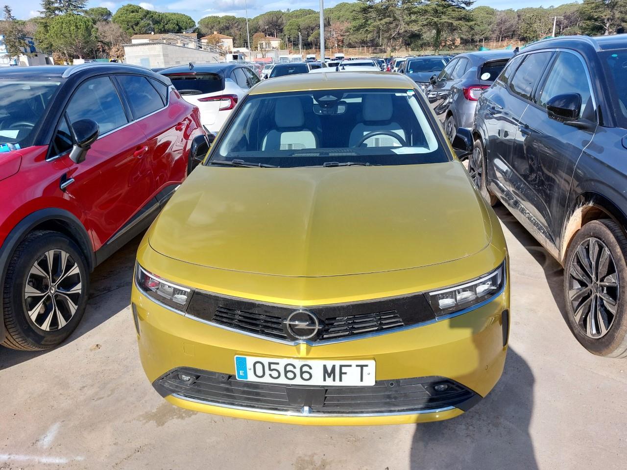 Opel Astra Nuevo Astra 5P Elegance 1.2T XHT MT6 S/S 130 HP (96kW)