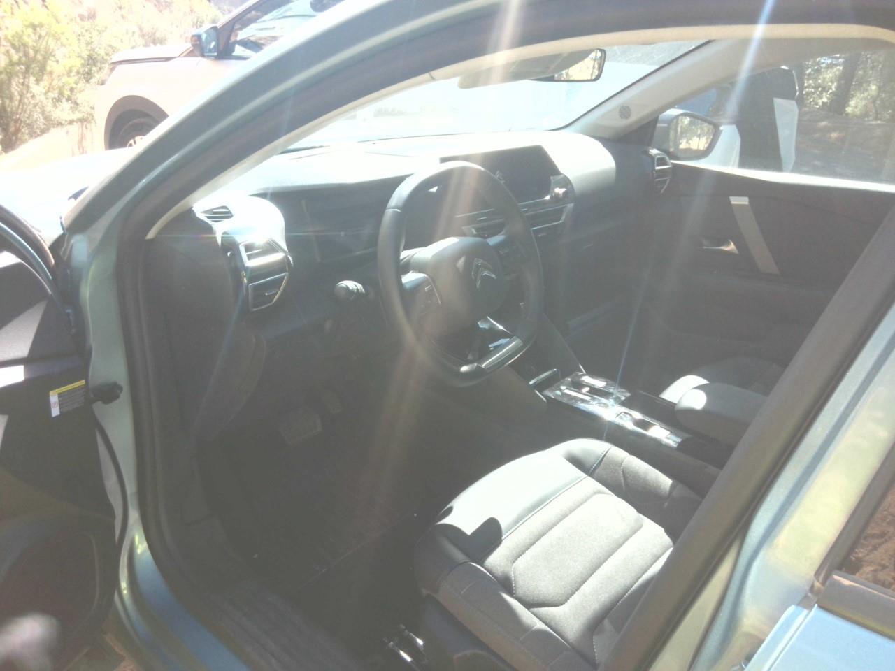 Foto Citroën C4 X 3