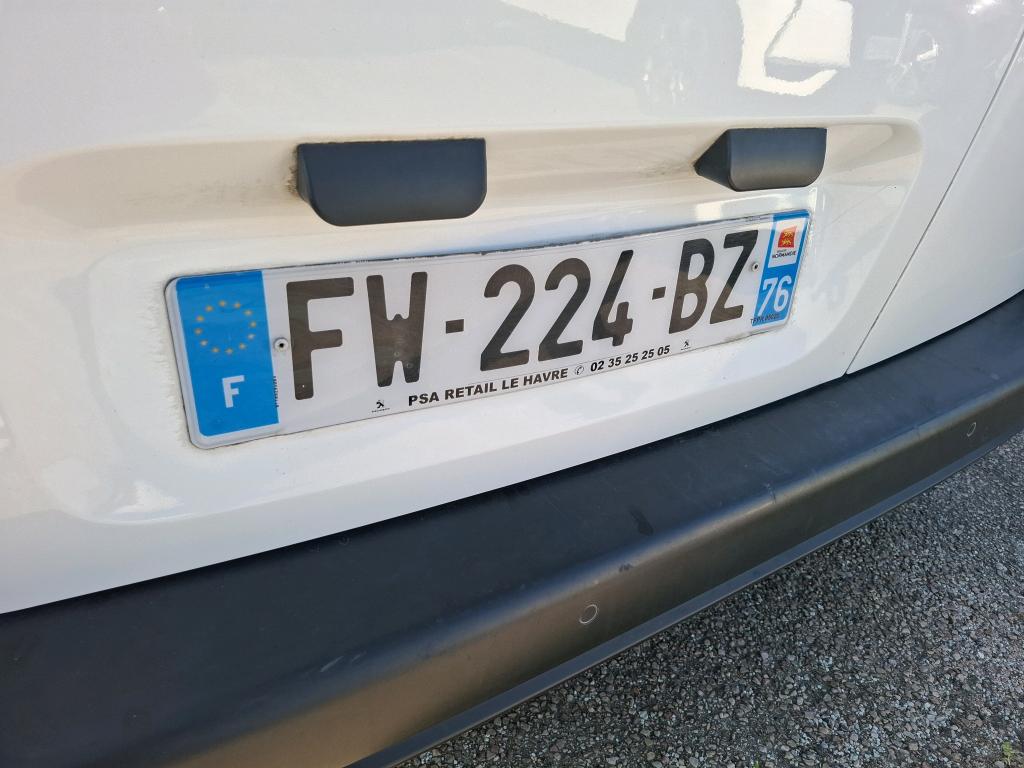 Peugeot PARTNER FOURGON STANDARD 650 KG BLUEHDI 75 BVM5 PREMIUM 2020