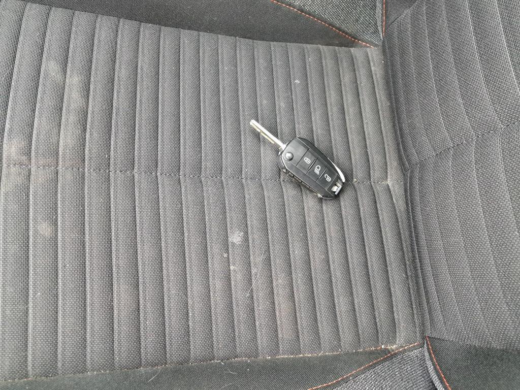 Peugeot 208 BLUEHDI 100 S&S BVM6 ACTIVE BUSINESS R 2021