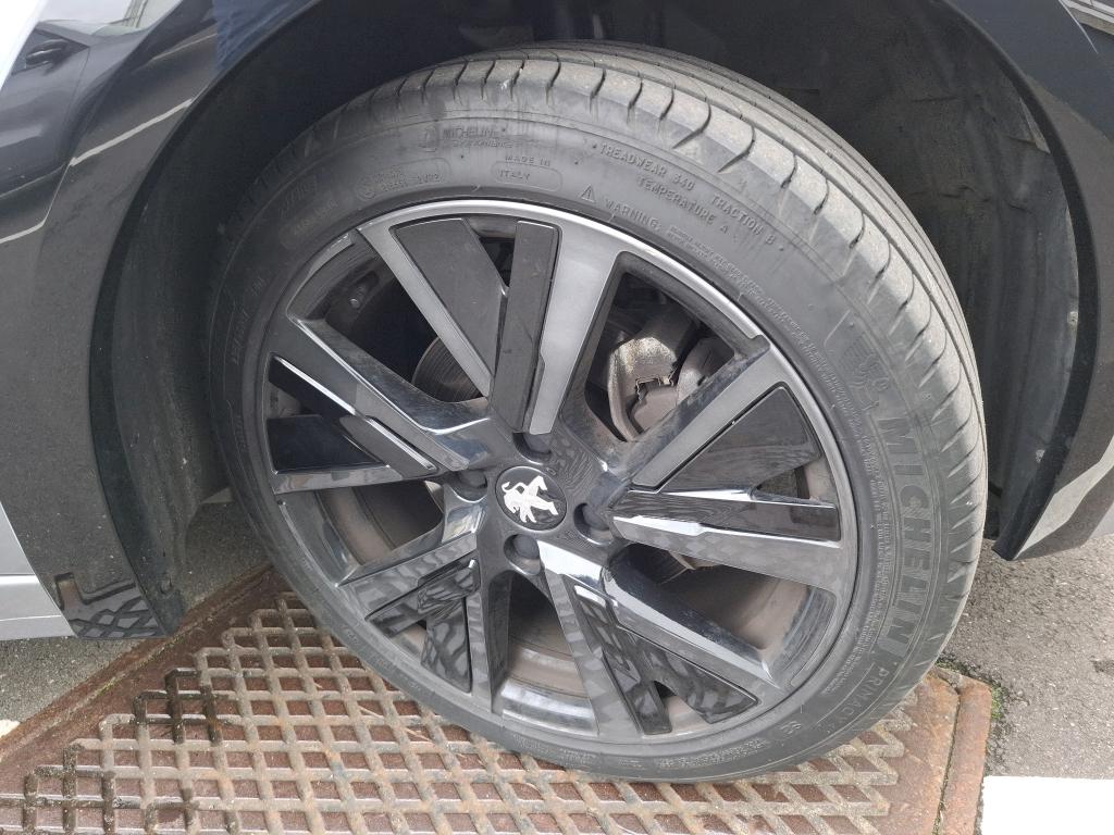 Peugeot 208 PureTech 100 S&S EAT8 GT 2023