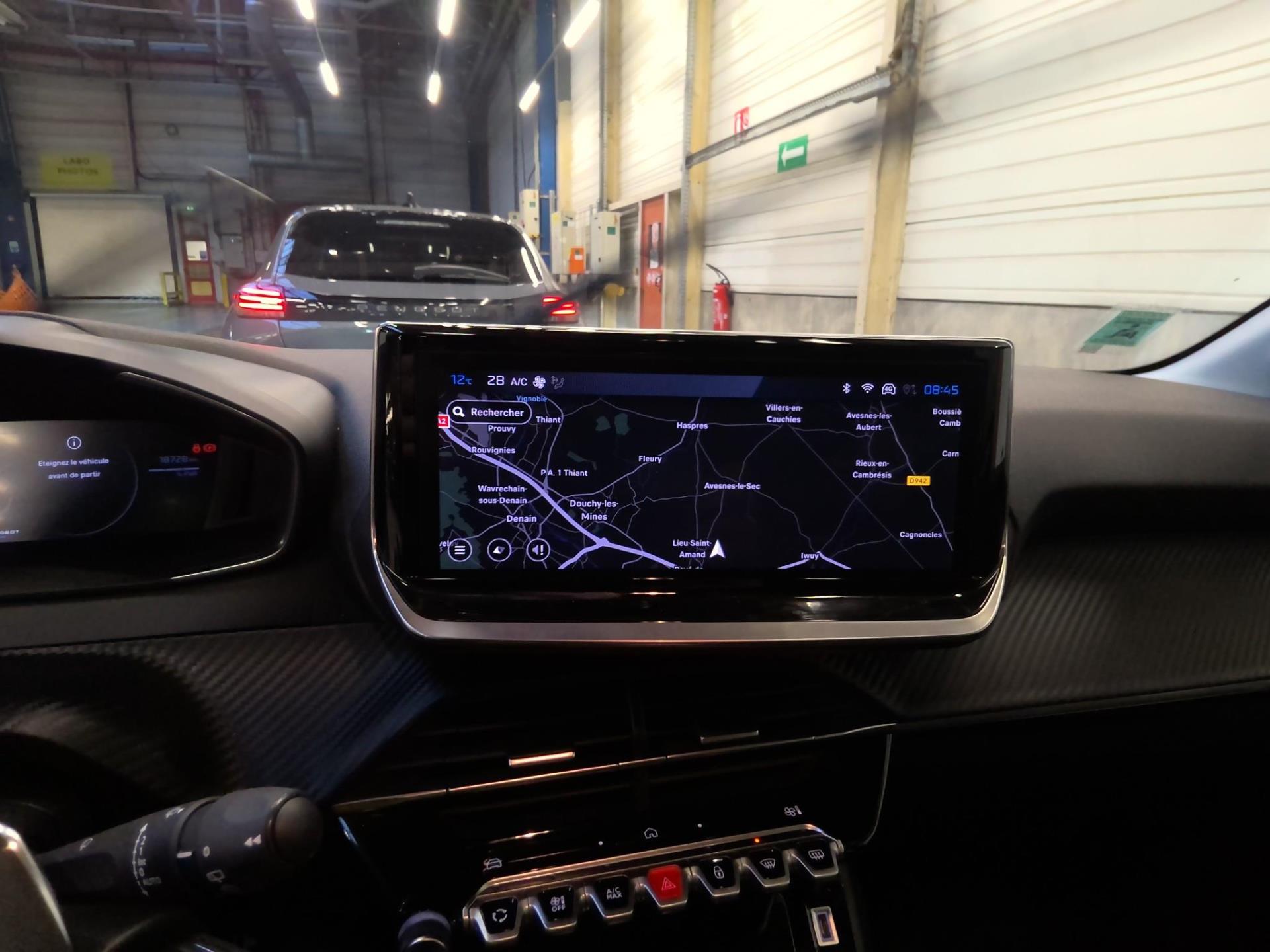 Peugeot 208 Hybrid 100 e-DCS6 Allure 2025