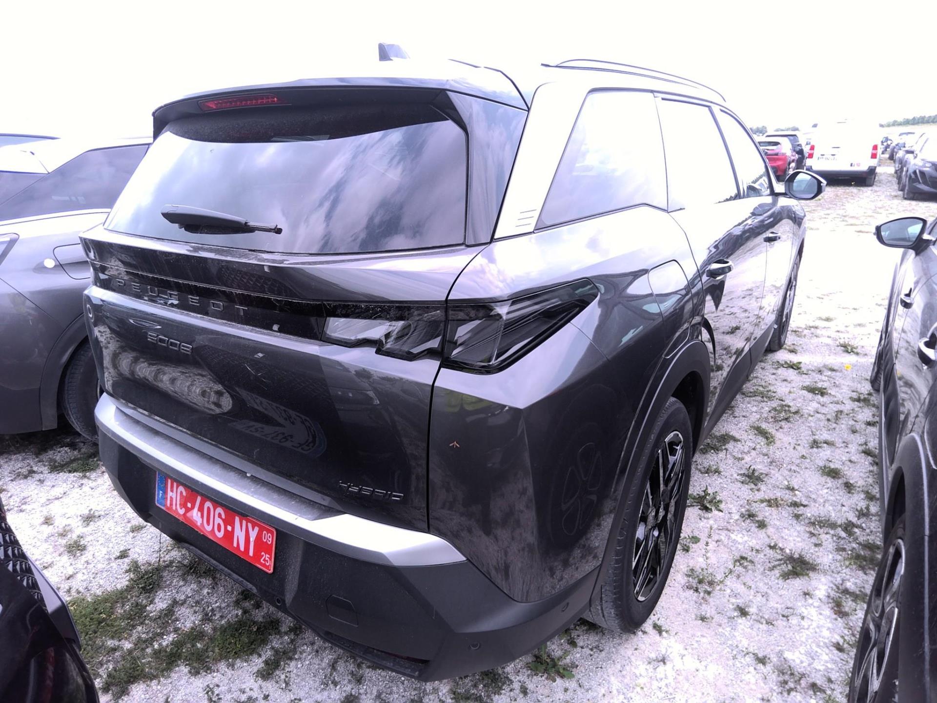 Peugeot 5008 Hybrid 136 e-DCS6 GT 2025