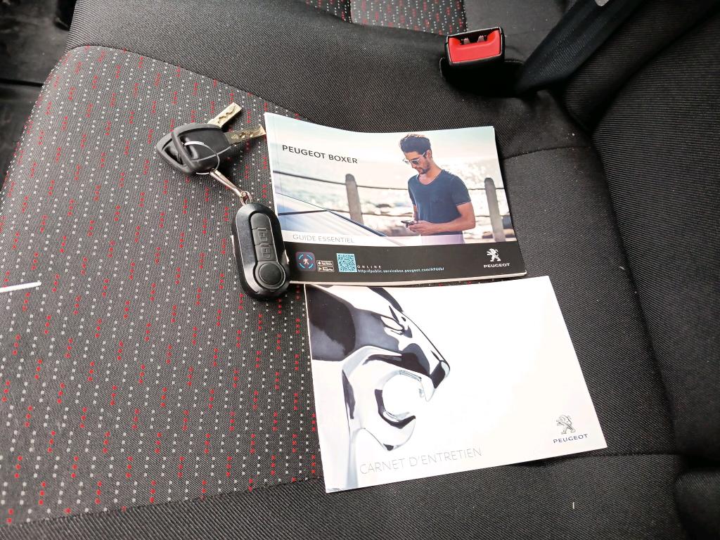 Peugeot BOXER PLC 435 L4 BLUEHDI 140 S&S PRO SR 2021