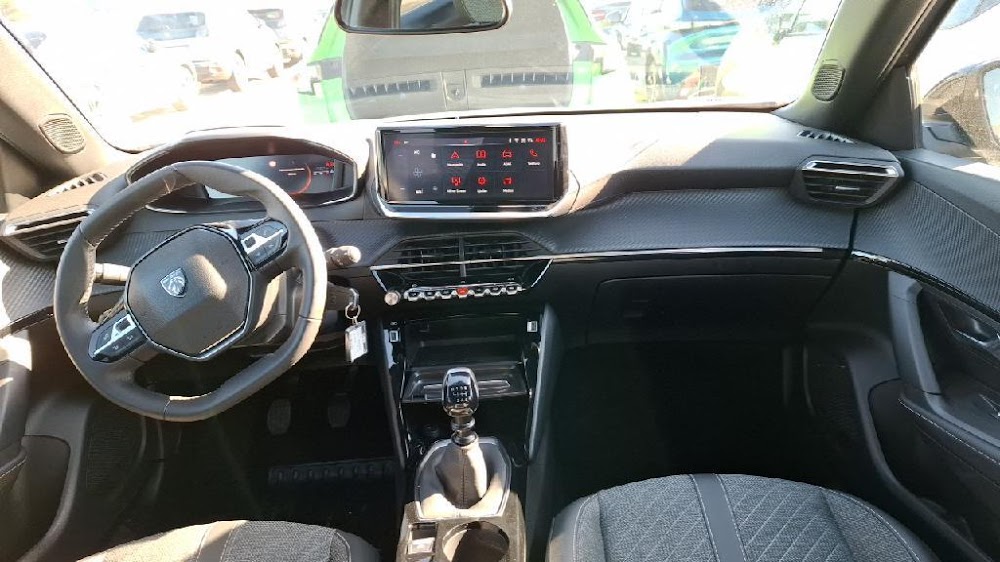 Foto Peugeot 2008 12