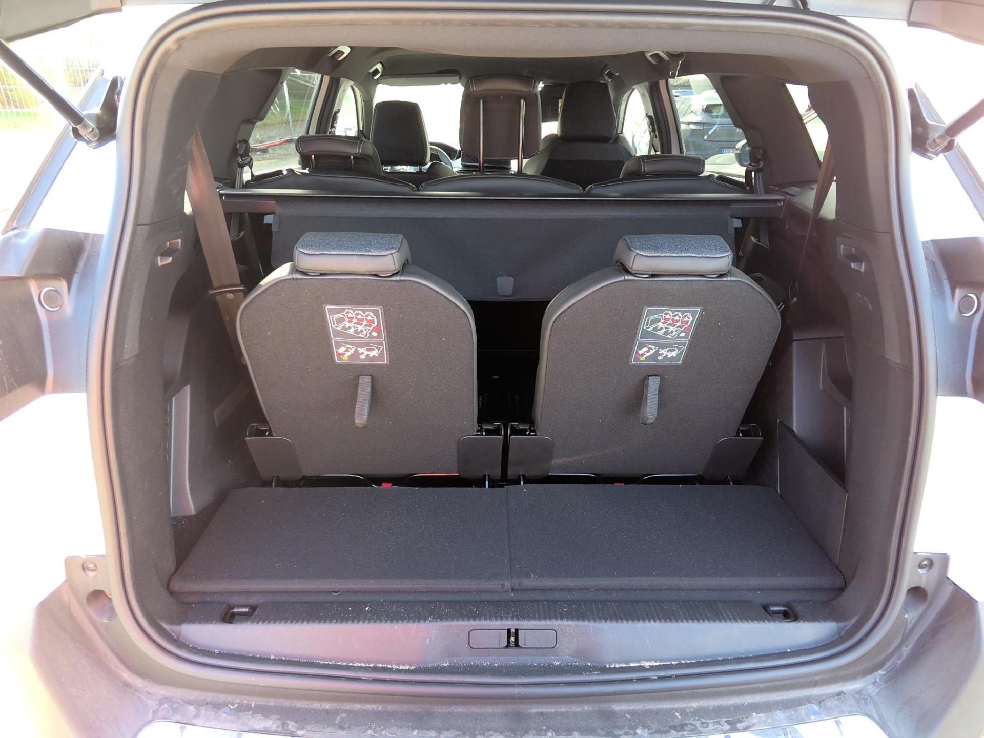 Peugeot 5008 Hybrid 136 e-DCS6 Allure Pack 2024