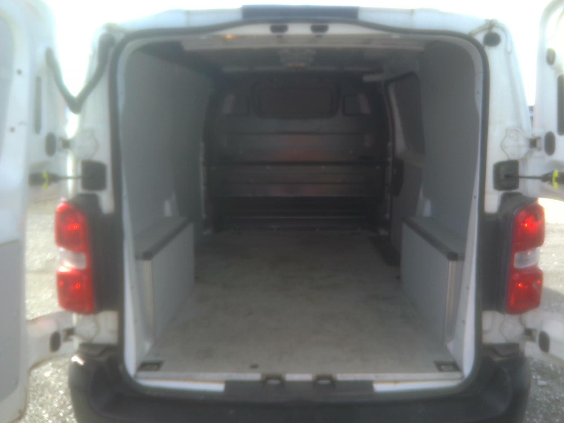 Citroen JUMPY FGN M BLUEHDI 120 S&S BVM6 CLUB 300 NM 2021
