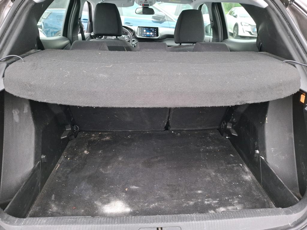 Peugeot 2008 BlueHDi 110 S&S BVM6 Active Business 2021