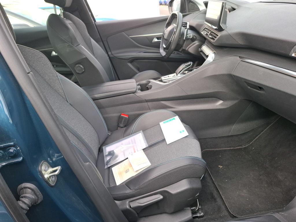 Peugeot 3008 Hybrid 225 e-EAT8 Active Pack 2022