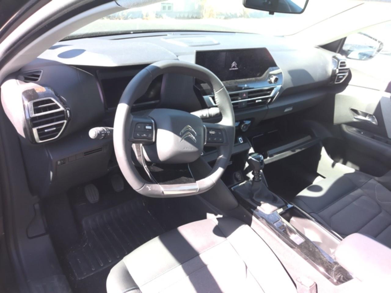 Foto Citroën C4 X 3