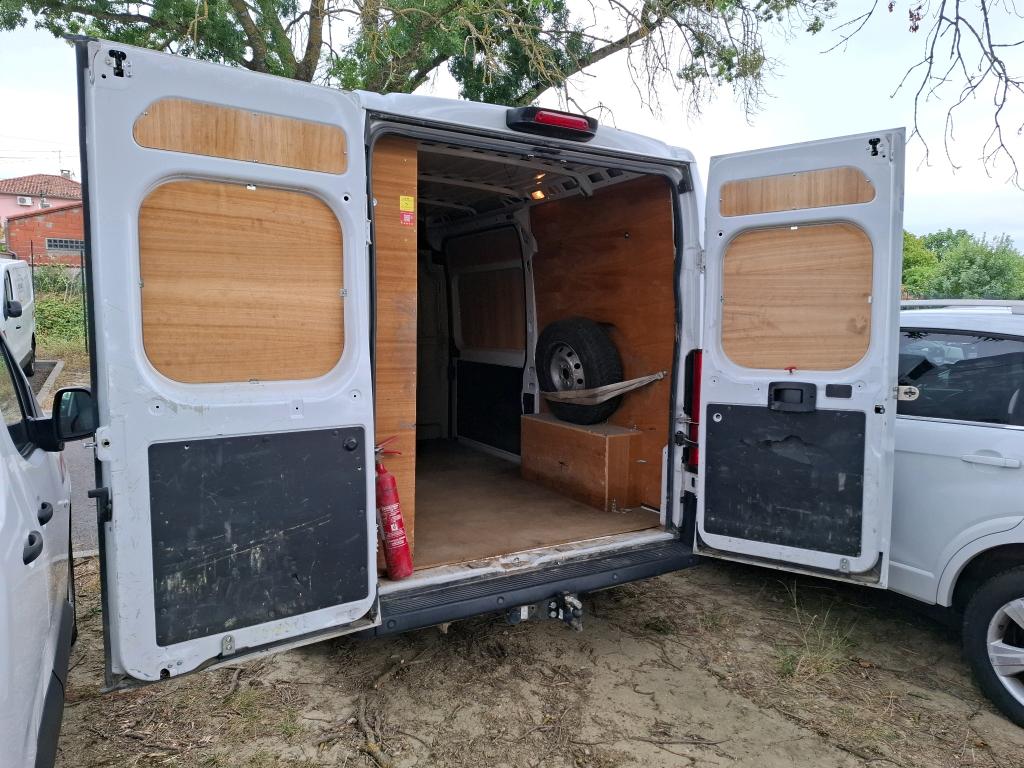 Peugeot BOXER TOLE 333 L2H2 BLUEHDI 120 S&S ASPHALT 2023