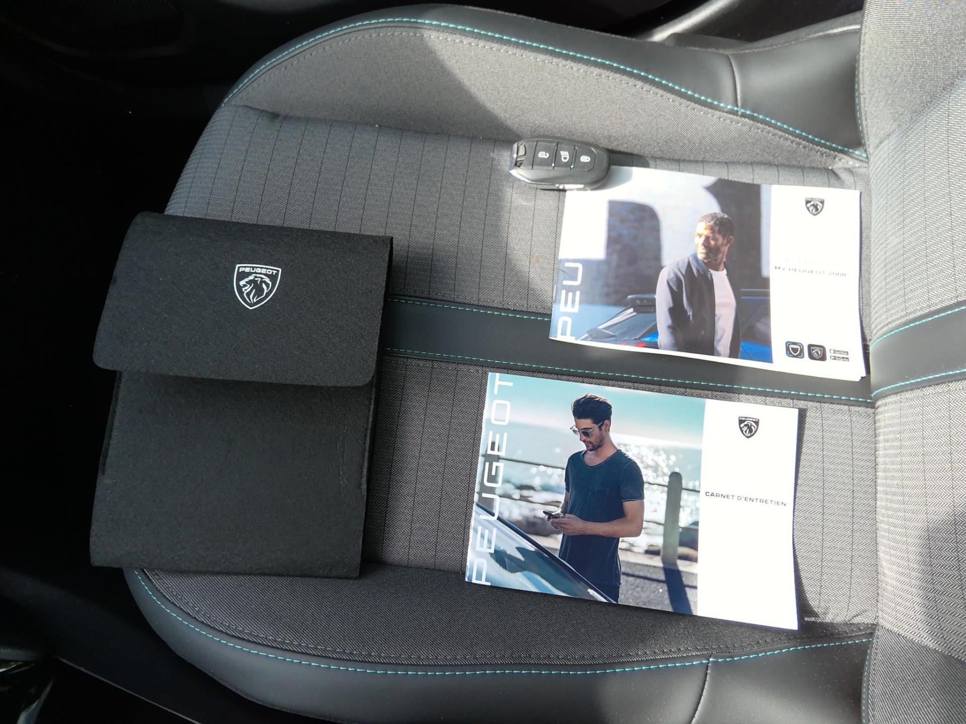 Peugeot 2008 Electrique 136 ch Allure Pack 2023