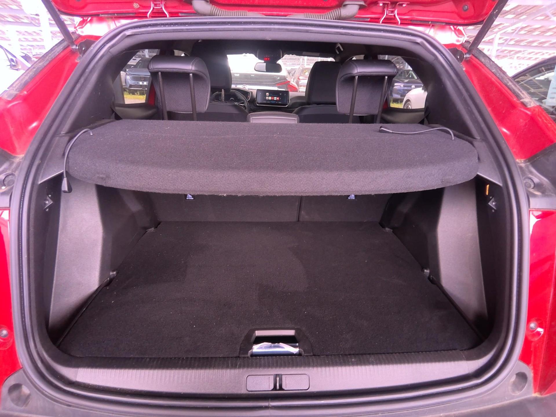 Peugeot 2008 BlueHDi 130 S&S EAT8 Allure Pack 2023