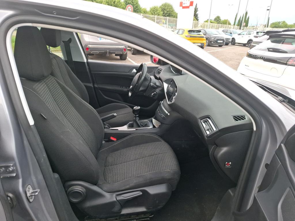 Peugeot 308 BlueHDi 130ch S&S BVM6 Active Business 2020