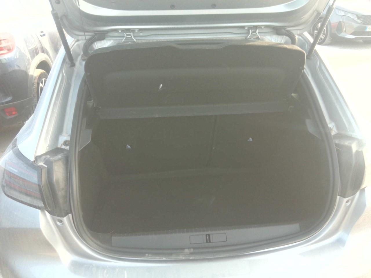 Foto Peugeot 208 10