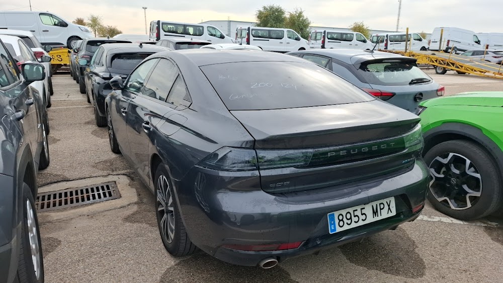 Foto Peugeot 3008 Plug-in Hybrid 3