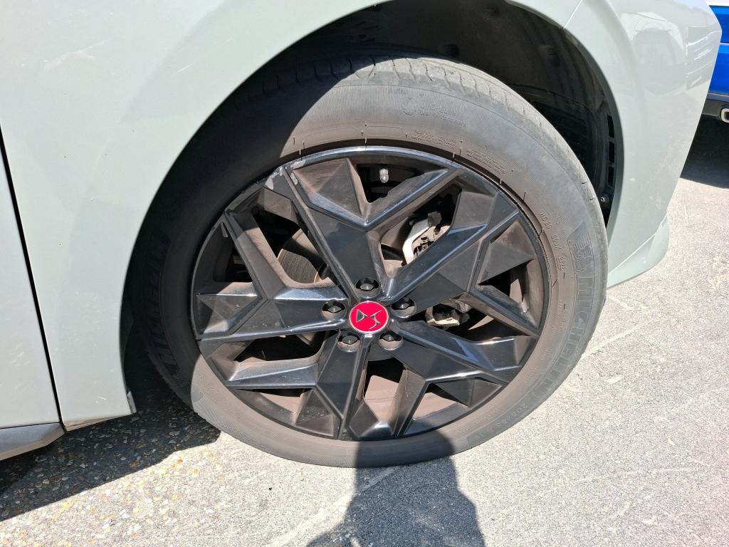 DS DS 4 BlueHDi 130 EAT8 Performance Line+ 2022