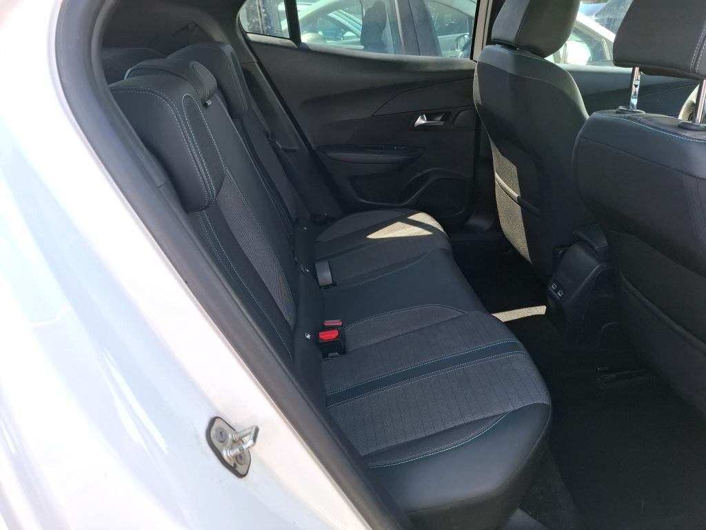 Peugeot 2008 BlueHDi 130 S&S EAT8 Allure 2021