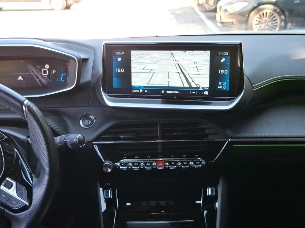 Peugeot 2008 BlueHDi 130 S&S EAT8 GT 2022