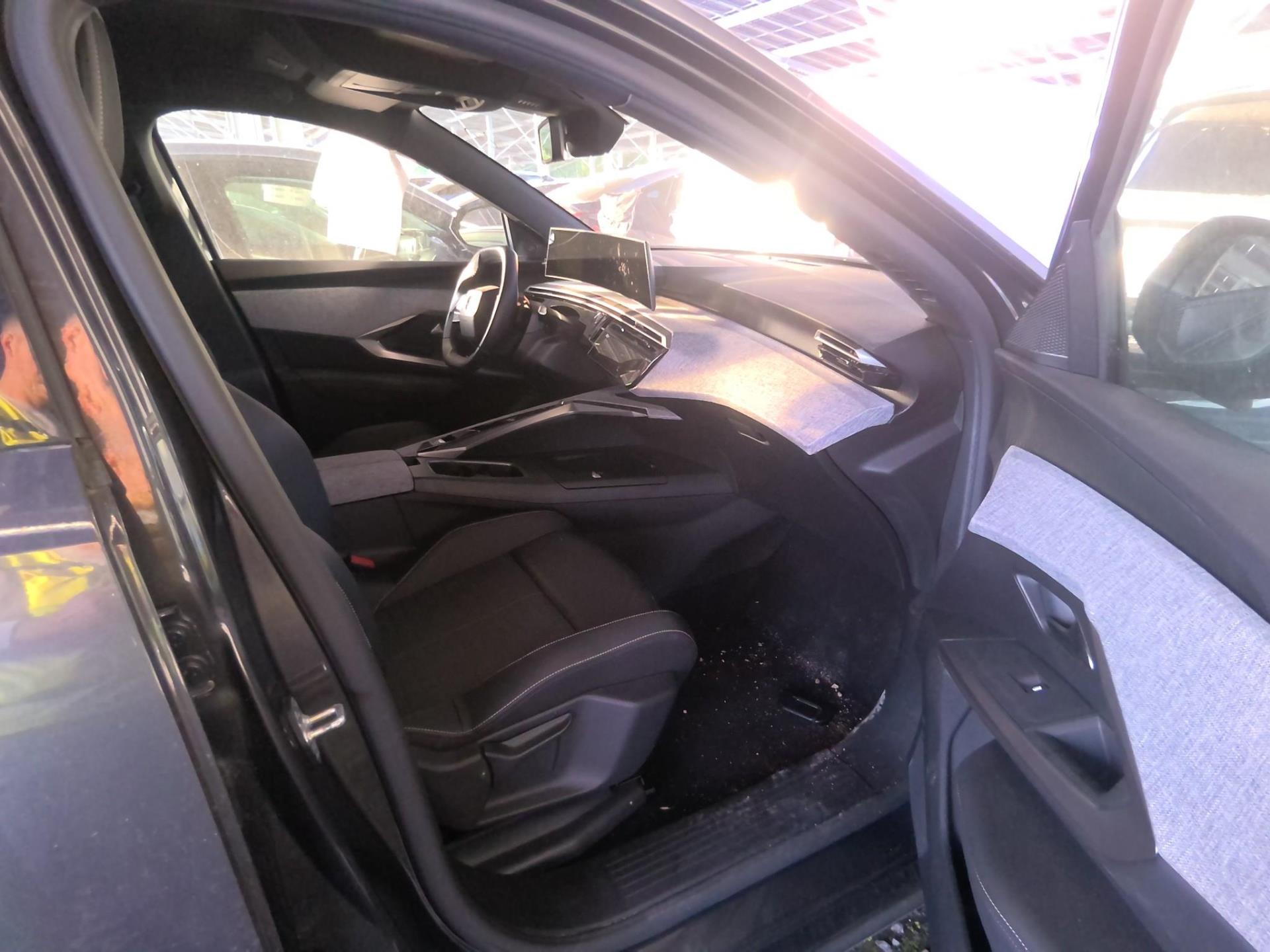 Peugeot 3008 Hybrid 136 e-DCS6 Allure 2024