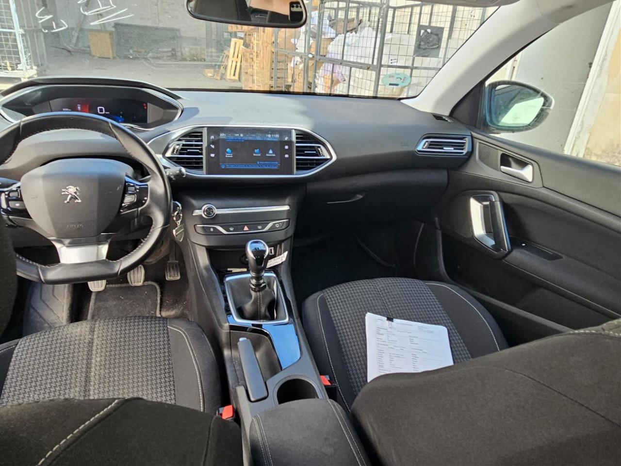 Peugeot 308 308 5p Active Pack BlueHDi 130 S&S 6vel MAN