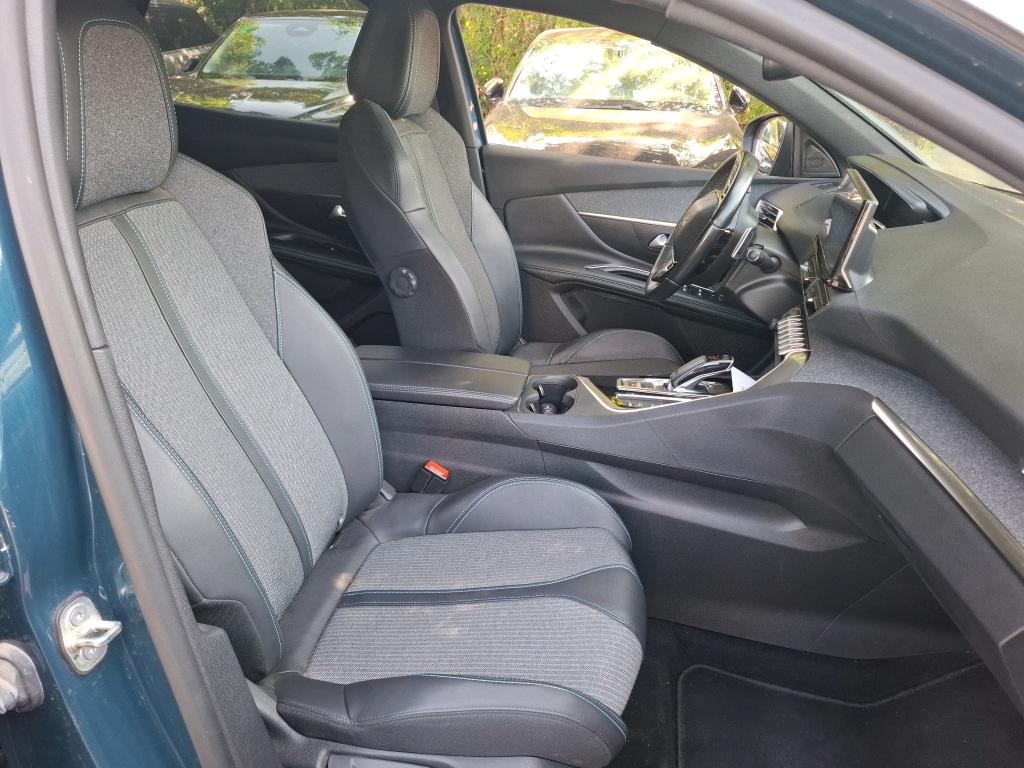 Peugeot 3008 PureTech 130ch S&S EAT8 Allure Pack 2023