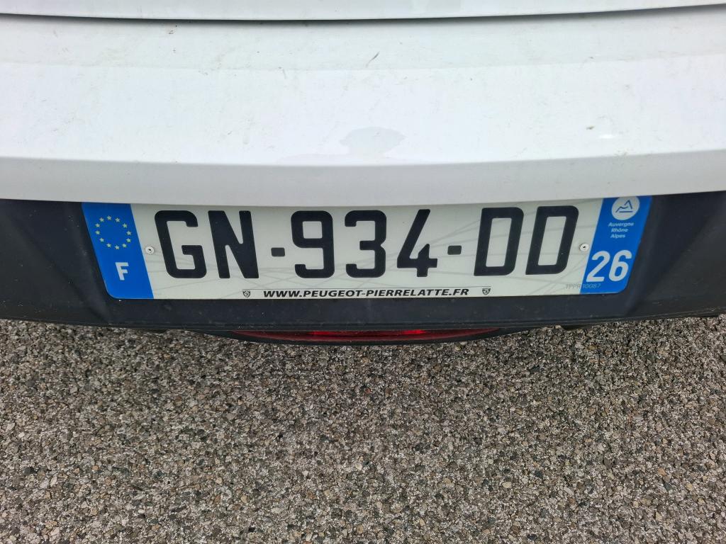 Peugeot 208 BLUEHDI 100 S&S BVM6 PREMIUM 2023