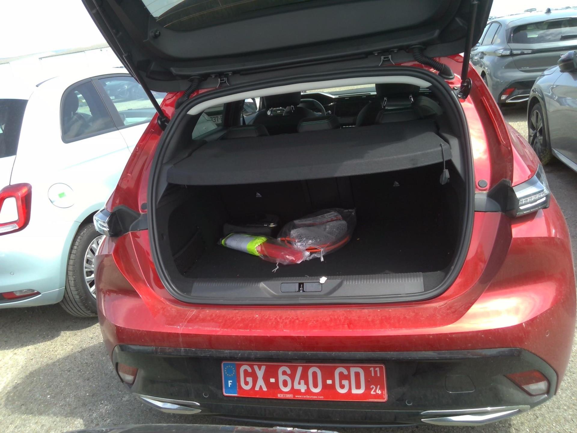 Peugeot 308 PHEV 180 e-EAT8 Allure 2024