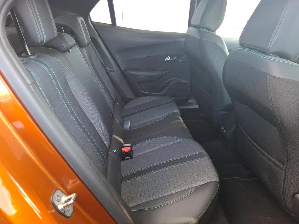 Peugeot 2008 BlueHDi 130 S&S EAT8 Allure Pack 2022