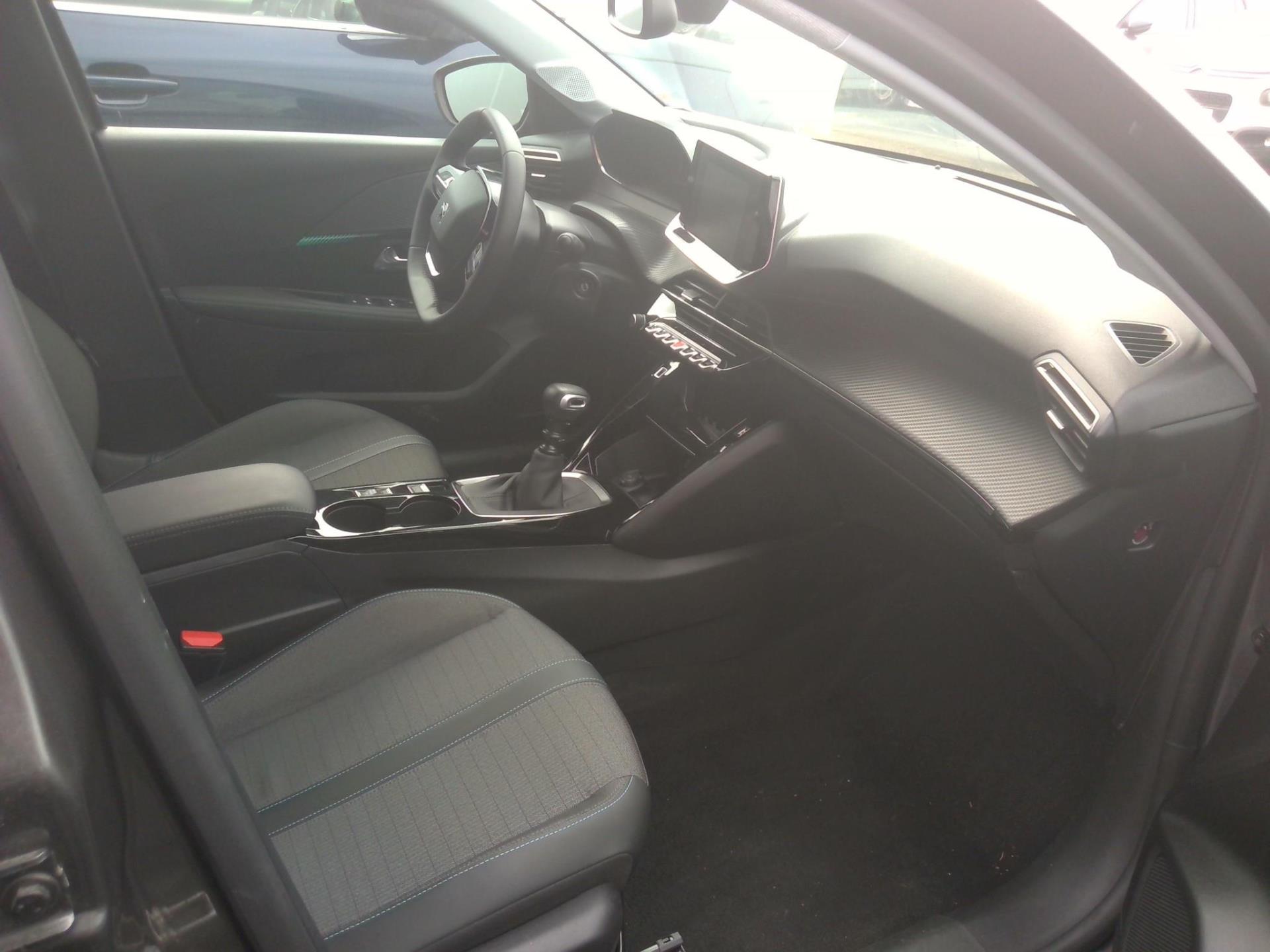 Peugeot 208 BlueHDi 100 S&S BVM6 Allure 2023