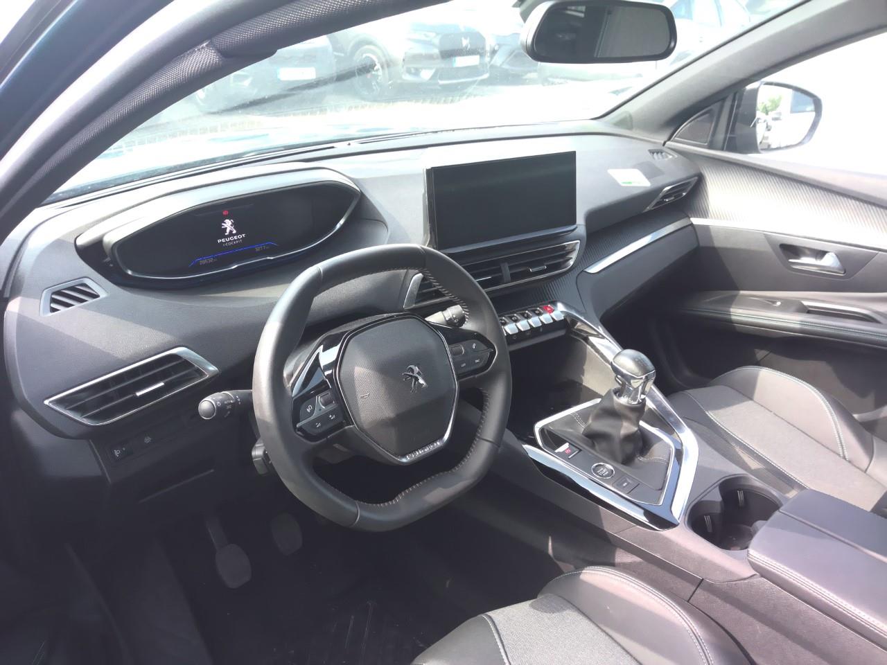 Foto Peugeot 3008 4