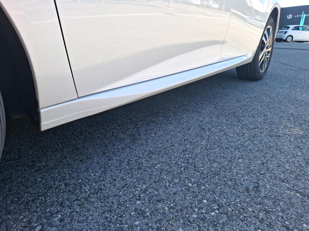 Peugeot 208 PureTech 100 S&S EAT8 Allure 2022