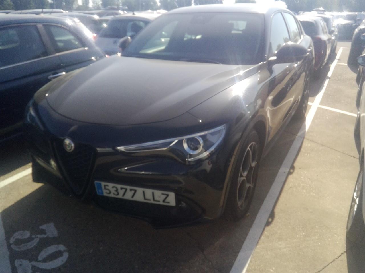 Foto Alfa Romeo Stelvio 2
