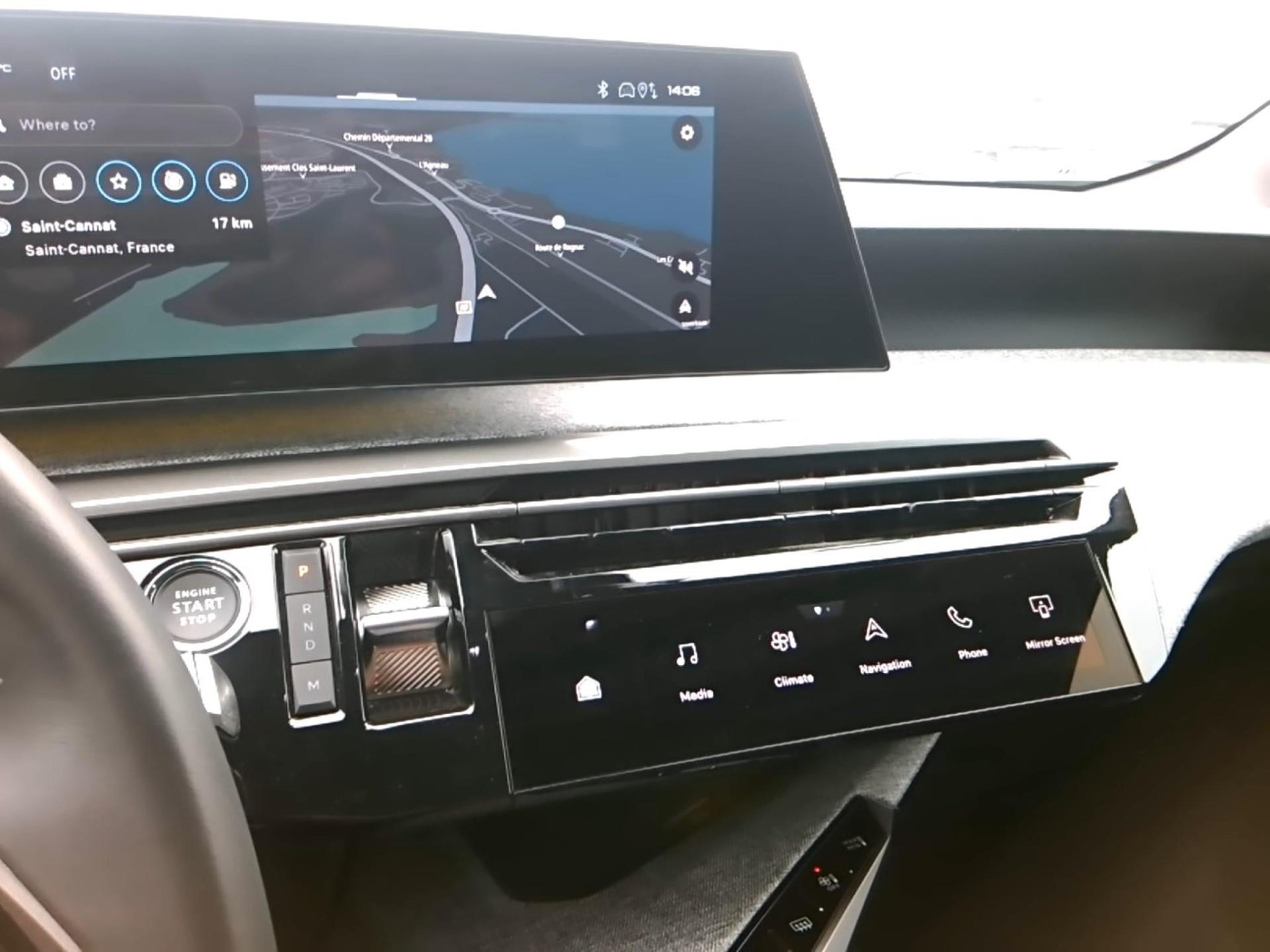 Peugeot 5008 Hybrid 145 ch e-DCS6 Allure 2025