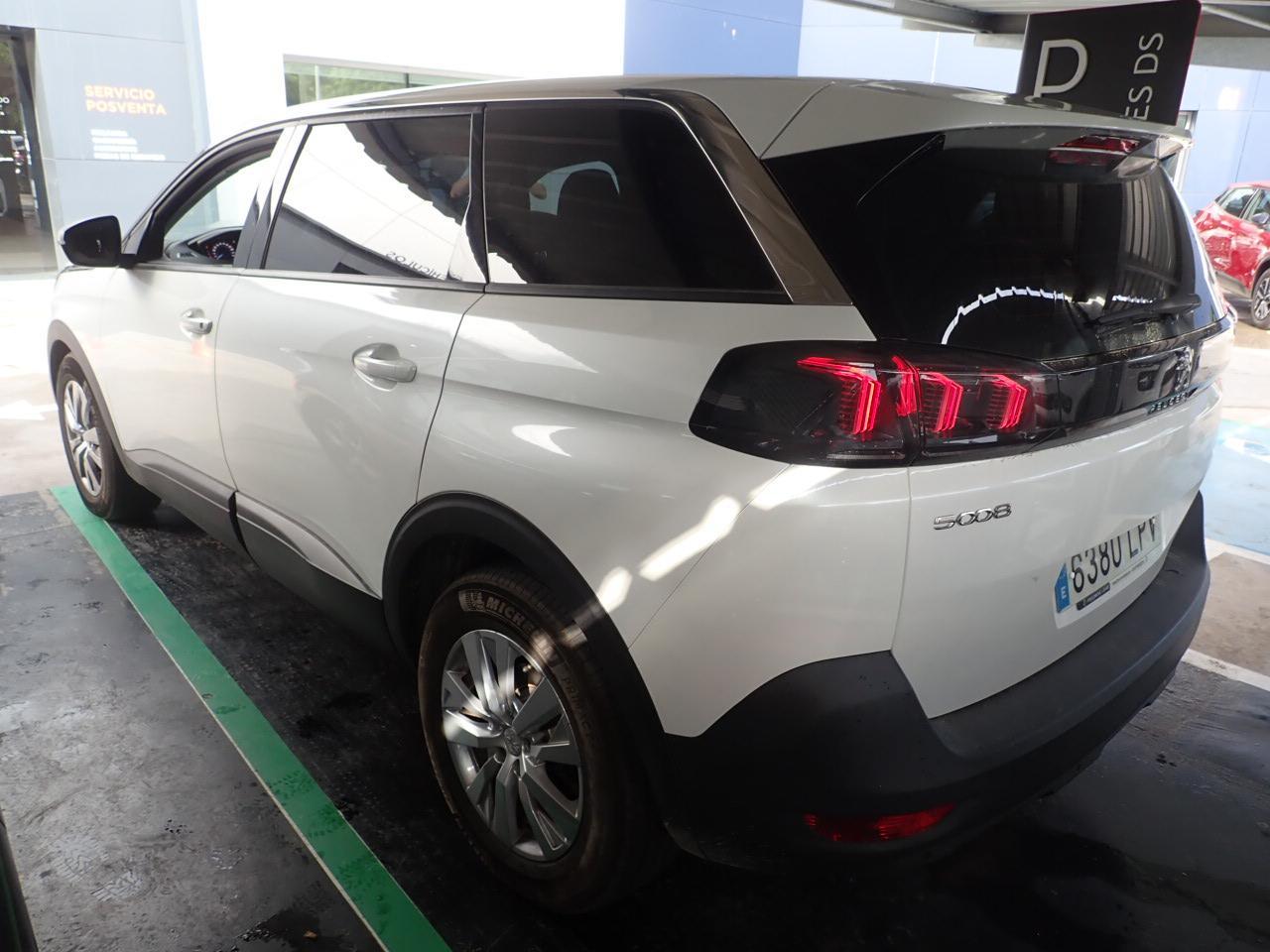 Foto Peugeot 5008 8