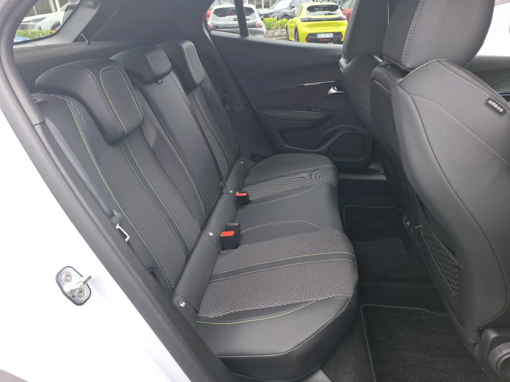Peugeot 2008 Hybrid 145 ch e-DCS6 GT 2025