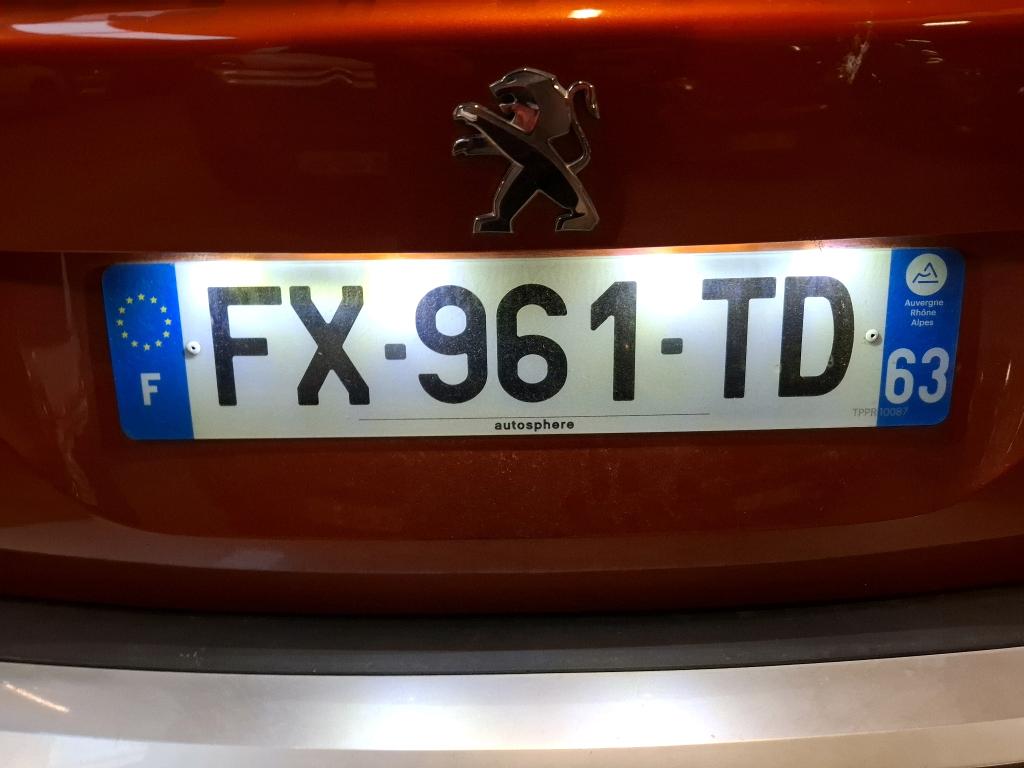 Peugeot 2008 BlueHDi 110 S&S BVM6 Active Business 2021