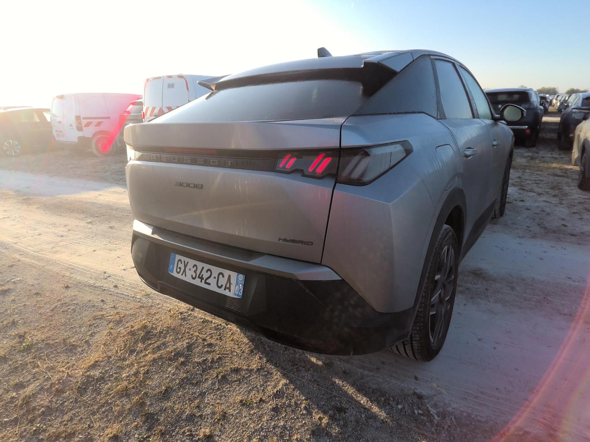 Peugeot 3008 Hybrid 136 e-DCS6 Allure 2024