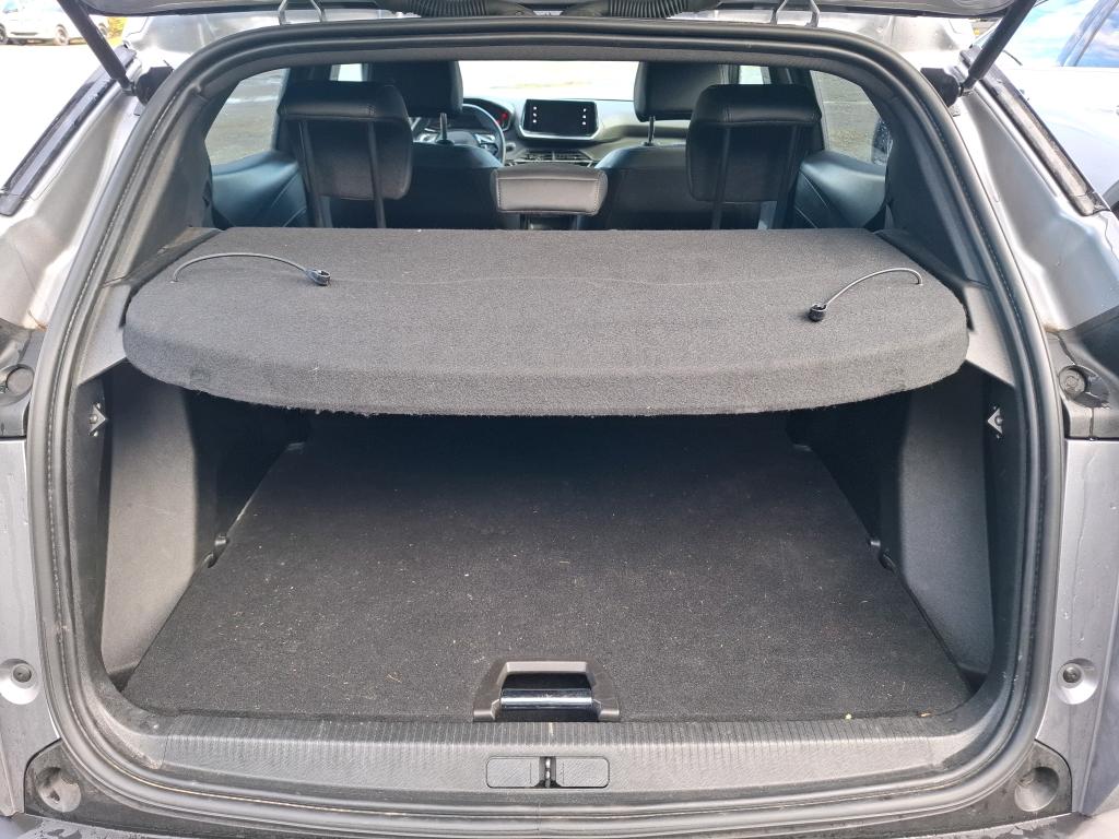 Peugeot 2008 BlueHDi 130 S&S EAT8 Allure 2023