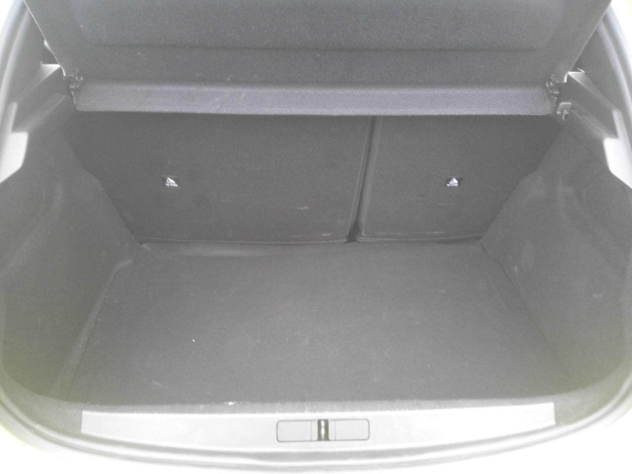 Foto Peugeot 208 7