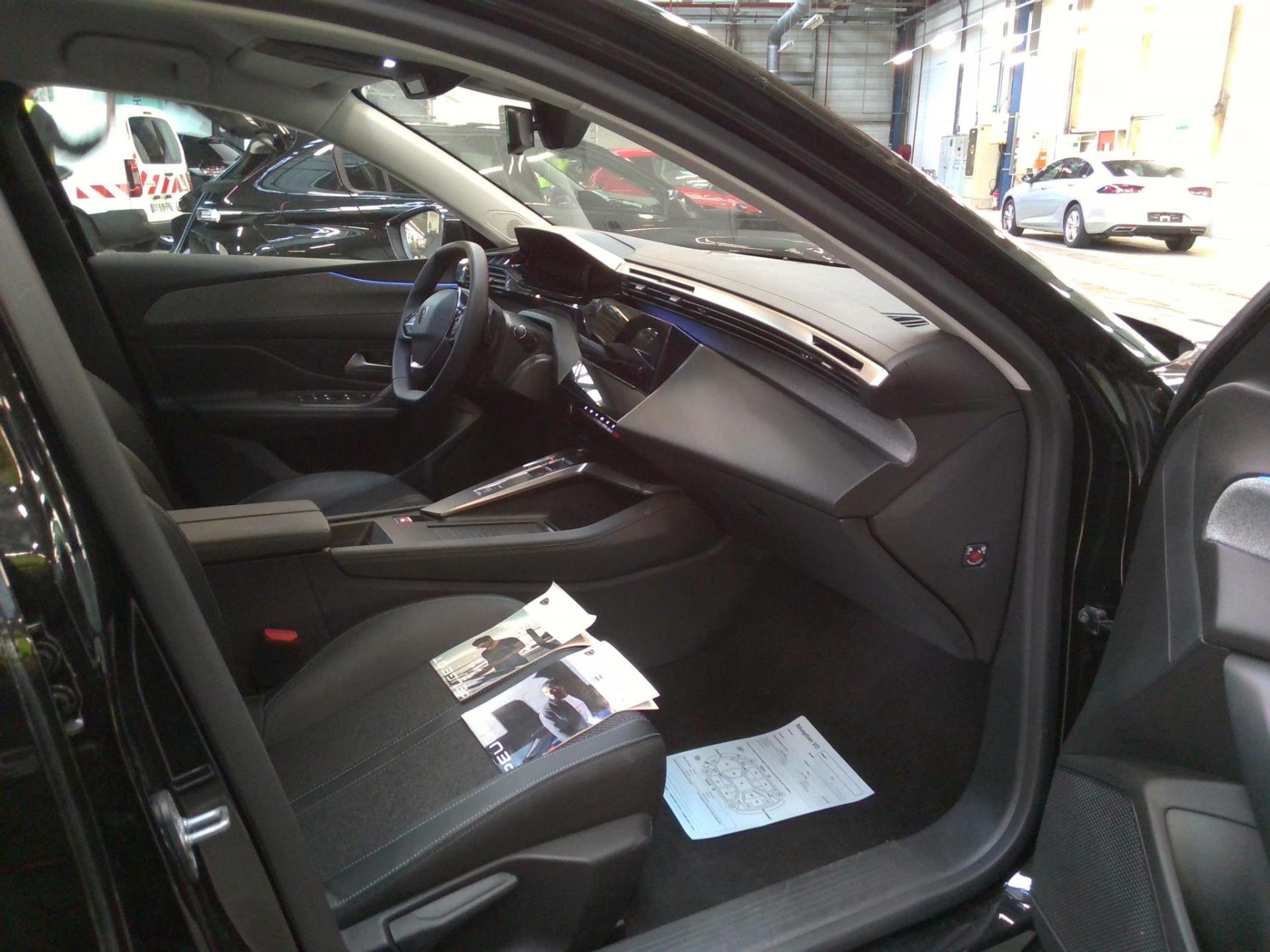 Peugeot 308 PHEV 180 e-EAT8 Allure Pack 2022