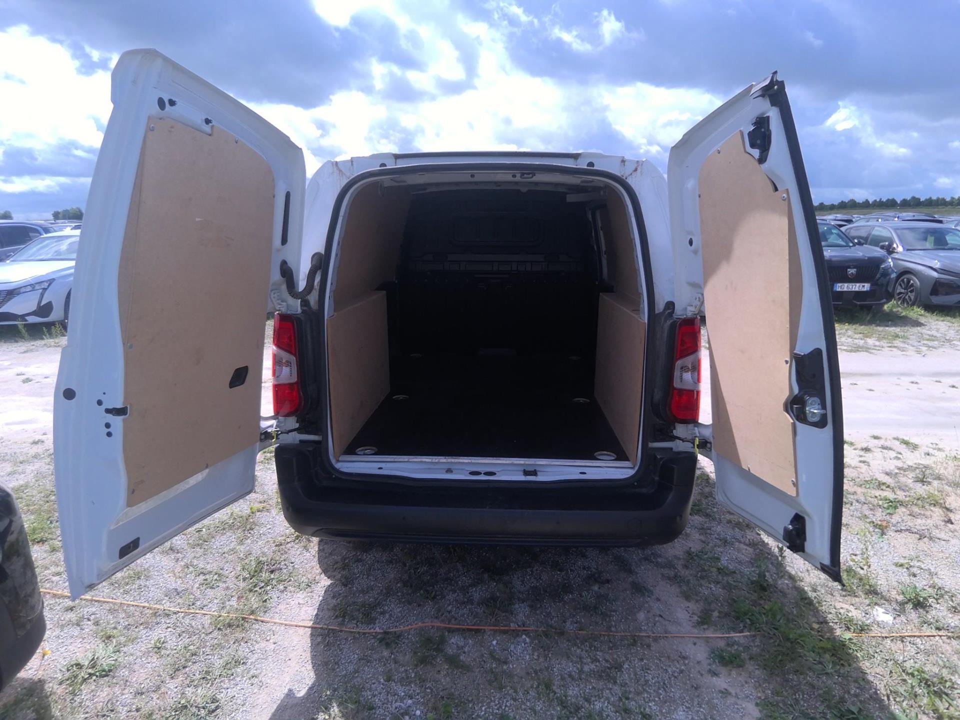 Citroen BERLINGO VAN TAILLE XL 950KG BLUEHDI 100 S&S BVM6 2023
