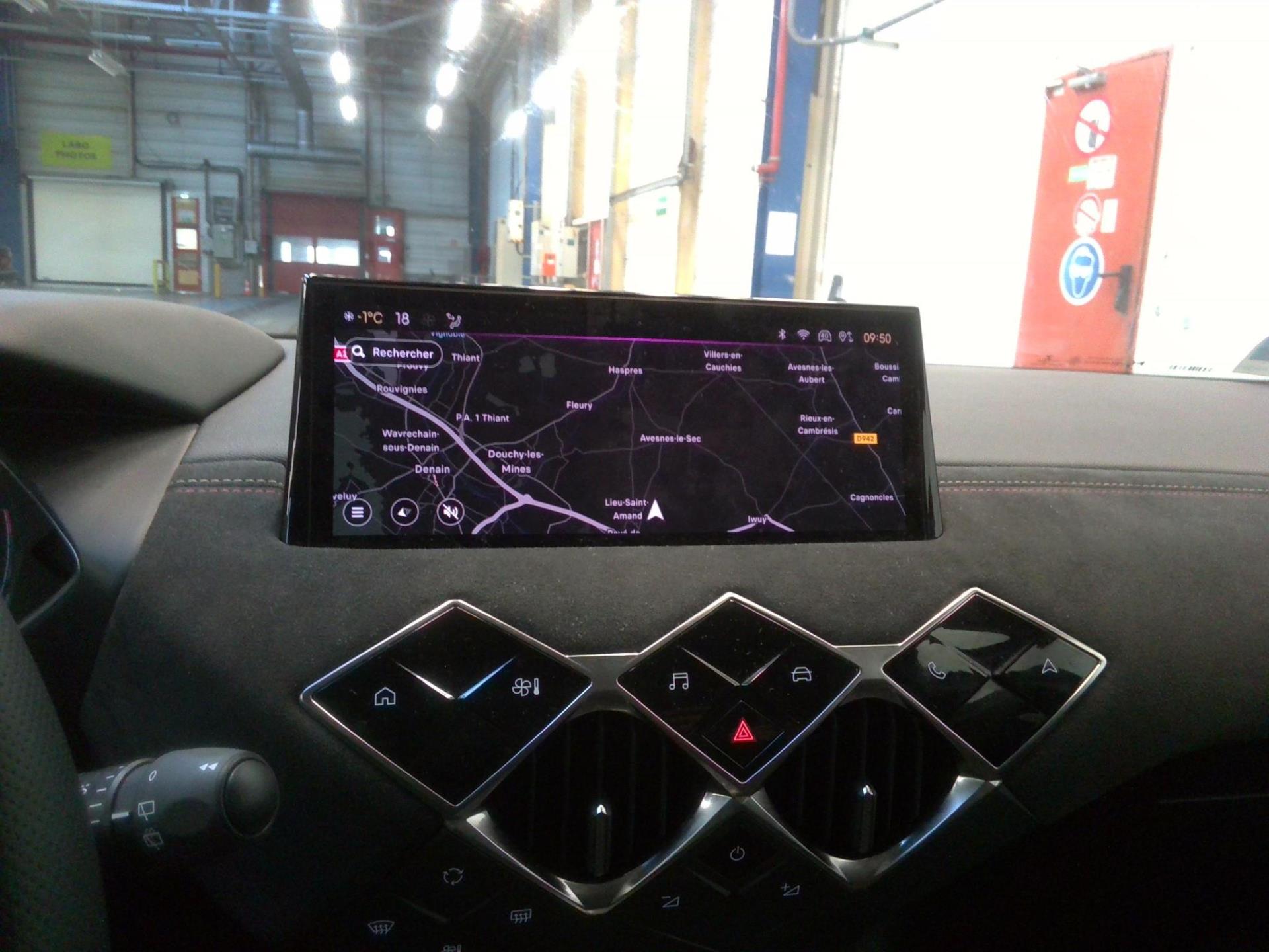 DS DS3 Crossback PureTech 130 EAT8 Performance Line+ 2023