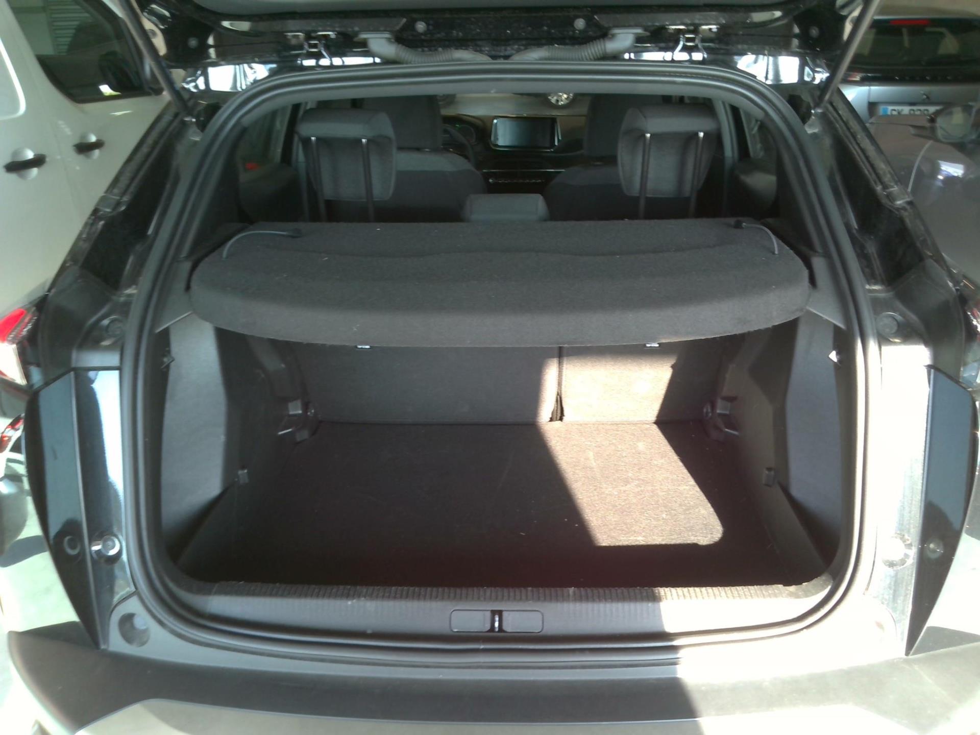 Peugeot 2008 PureTech 130 S&S BVM6 Active Pack 2022
