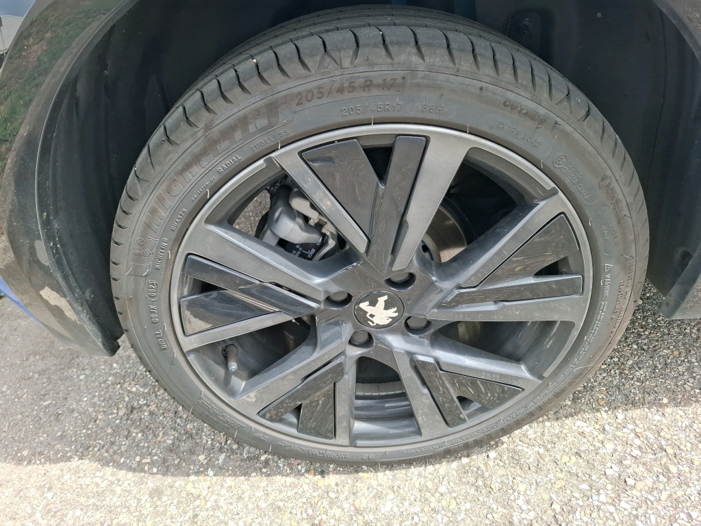 Peugeot 208 PureTech 100 S&S BVM6 GT 2023