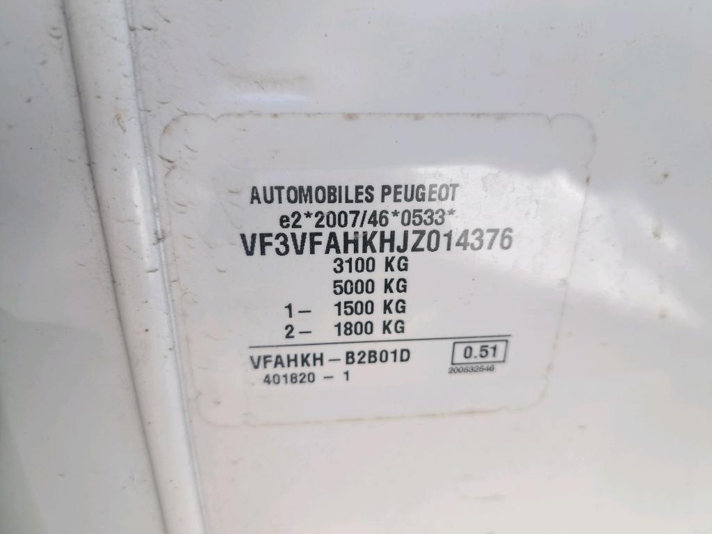 Peugeot EXPERT FGN TOLE STANDARD 2.0  BLUEHDI 120 S&S BVM6 PREMIUM 2018