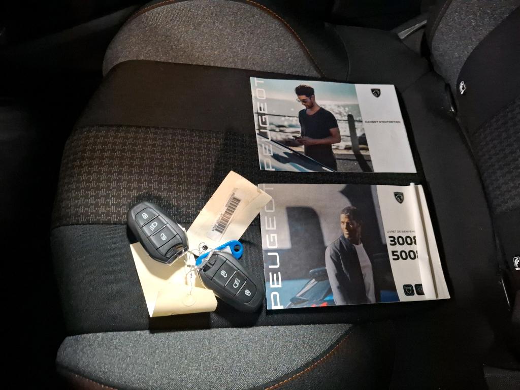 Peugeot 3008 Puretech 130ch S&S EAT8 Active Pack 2022